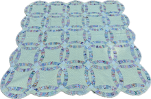 Load image into Gallery viewer, Vintage Wedding Ring Quilt